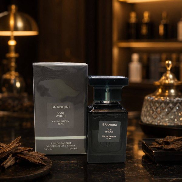ادکلن برندینی رایحه oud wood حجم 33 میلی لیتر
